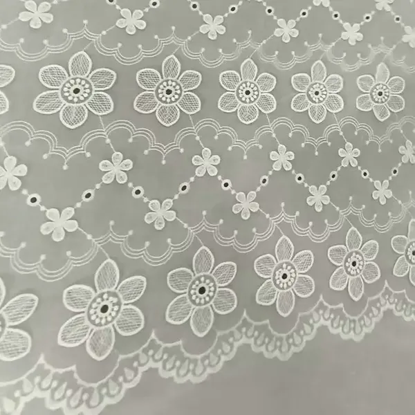 نسيج العيزة من الدانتيل القطني الأبيض لللباس